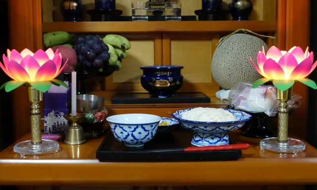 仏壇のお供え物 マナーや飾り方を解説 公式 茨城県桜川市の総合葬祭さくらほーるこもり 仏壇のお供え物 マナーや飾り方を解説 公式 茨城県桜川市の総合葬祭さくらほーるこもり